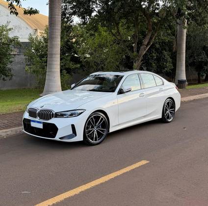 BMW 320i 2.0 16V TURBO FLEX M SPORT AUTOMÁTICO BMW 320i 2.0 16V TURBO FLEX M SPORT AUTOMÁTICO